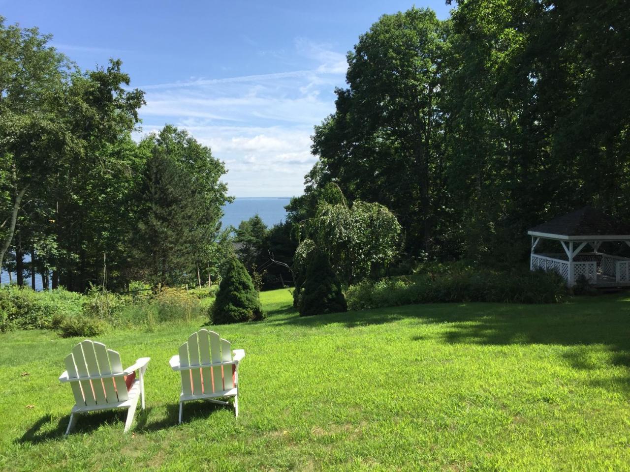 Bed and Breakfast Victorian By The Sea Lincolnville Exterior foto
