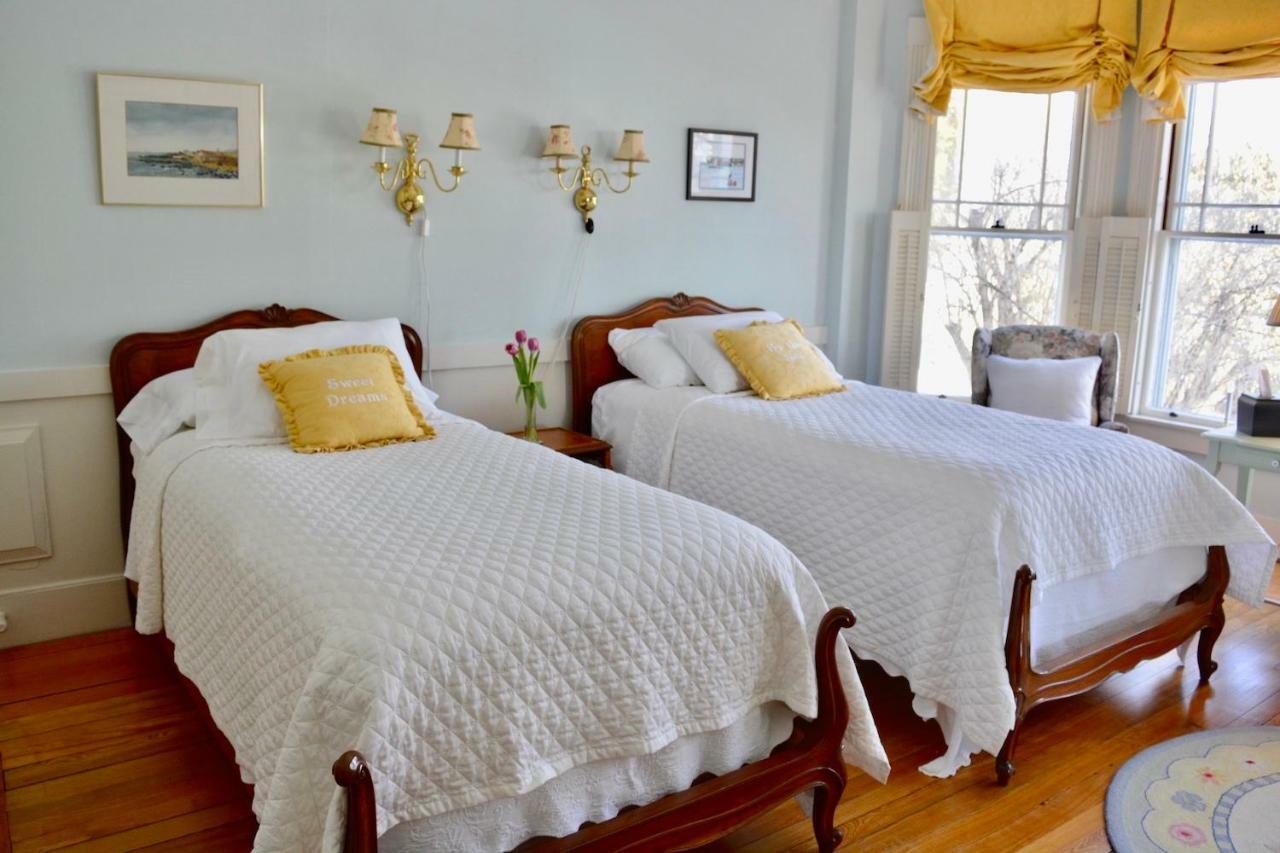 Bed and Breakfast Victorian By The Sea Lincolnville Exterior foto